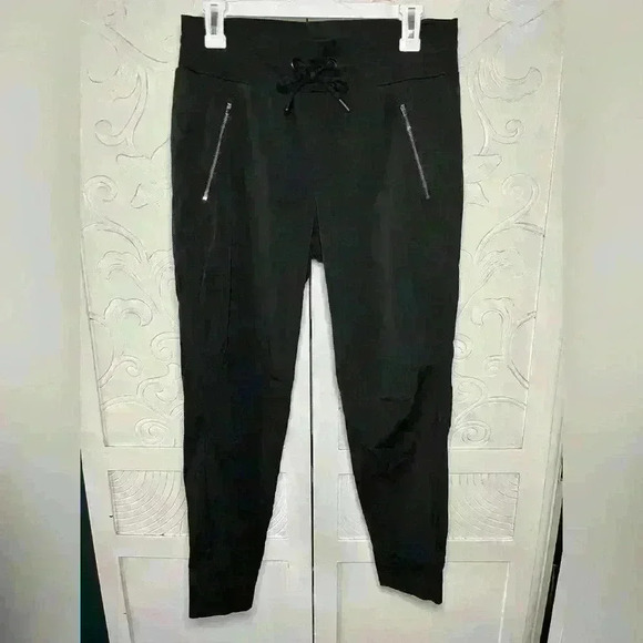 Athleta Trekkie North Jogger Black Pull On Pant Women’s Size 6 - Picture 9 of 16